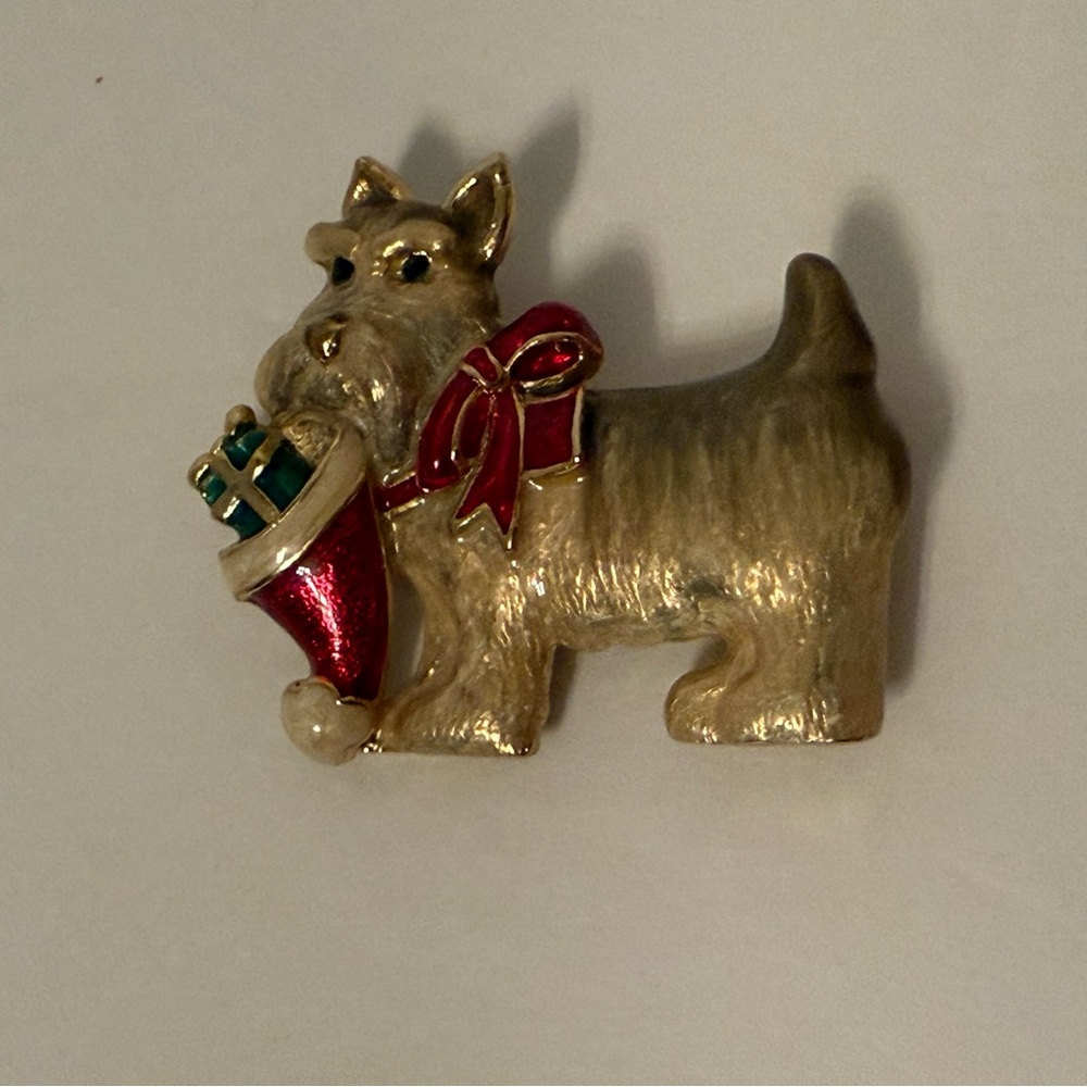 BROOCH DOG SCOTTIE SCOTTISH TERRIER GOLD TONE GLOSSY ENAMEL CREAM GRAY HOLIDAY - Picture 3 of 7